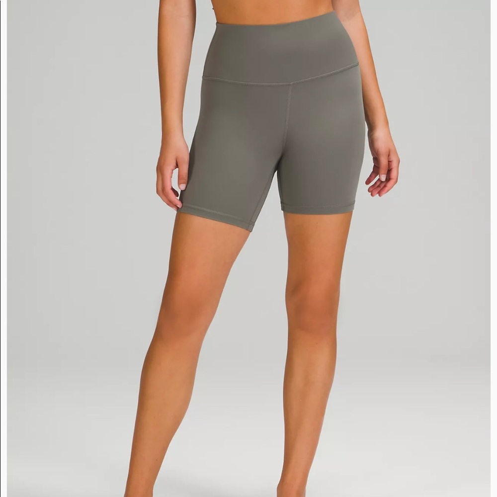 Lululemon Align Shorts 6” in size 8